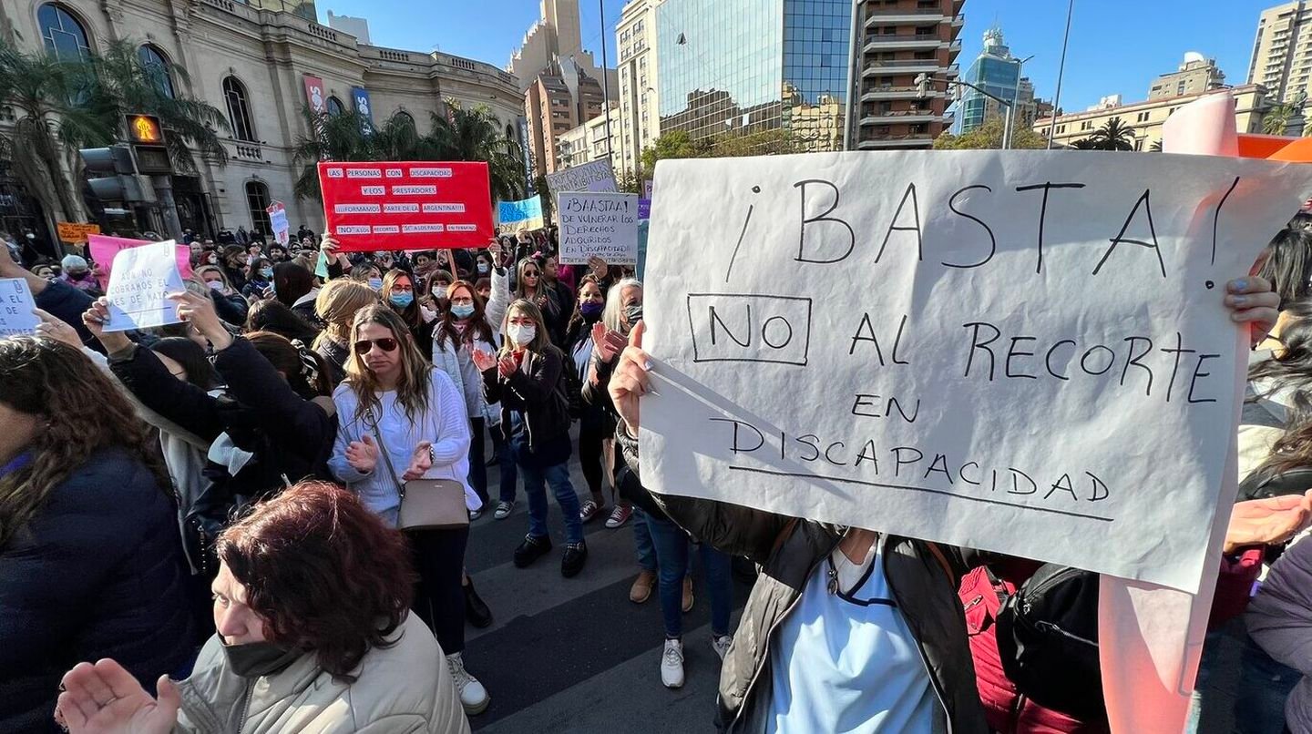 Marcha por la Ley de Discapacidad: “El Presidente tiene para vivir, la gente no”