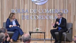 El Gobierno adelantó que la reforma tributaria incluirá una reducción del impuesto a las Ganancias