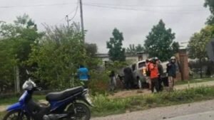 Impactante choque en ruta 51: una camioneta y un camión terminaron incrustados en una vivienda