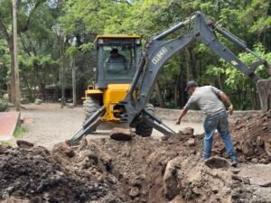 Comenzaron las obras de instalación de la red de cloacas en la Quebrada de San Lorenzo