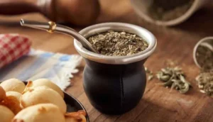 Salta celebra una nueva edición de Arrimate, el festival del mate en plaza España