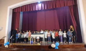 Cerca de 120 niños adquirieron formación artística en el Hogar Escuela
