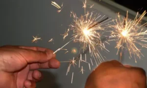 Salud Pública recomienda extremar cuidados en niños para evitar quemaduras durante las fiestas