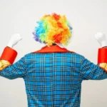 Payasos atacaron a un joven en Salta y quedaron detenidos: uno habría intentado sobrepasarse con una menor de edad