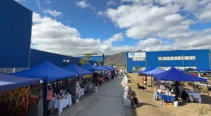 La Fábrica Municipal cierra el año con una gran Feria Navideña en la zona sudeste