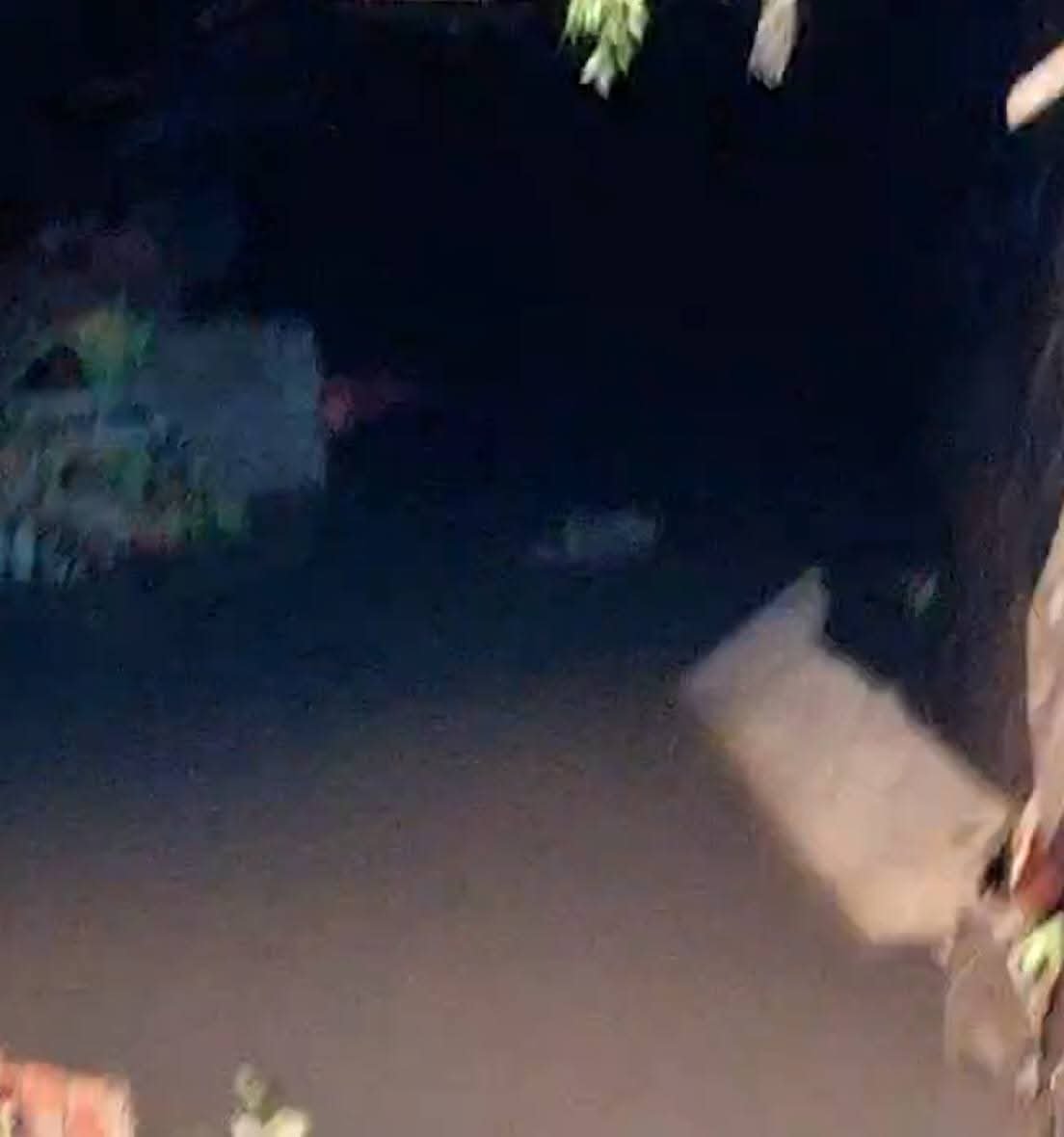 Policias y Bomberos Voluntarios asistieron a damnificados por el temporal