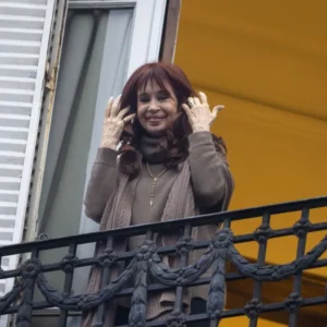 Cristina Kirchner habló tras recibir el alta médica: «Me hicieron llegar su cariño y su acompañamiento»