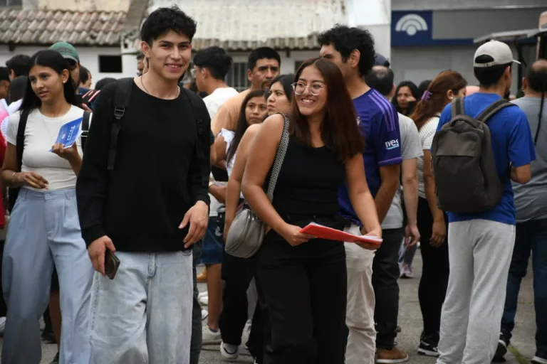 Estudiá lo que las empresas buscan: la Municipalidad te presenta la oferta educativa 2026