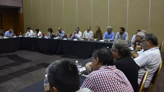 El Gobierno provincial reabrió las negociaciones paritarias 2026