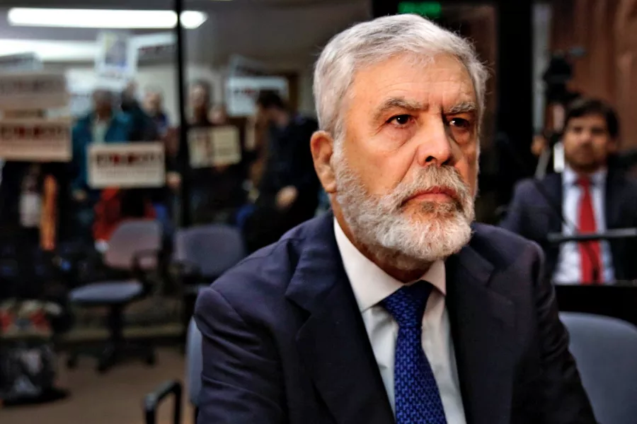 Le concedieron la prisión domiciliaria a Julio De Vido y dejará la cárcel