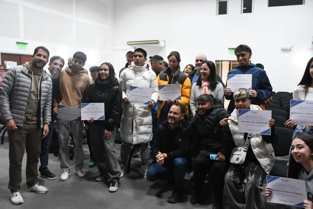 Continúa abierta la convocatoria para las “Becas Deportivas 2026-2027”