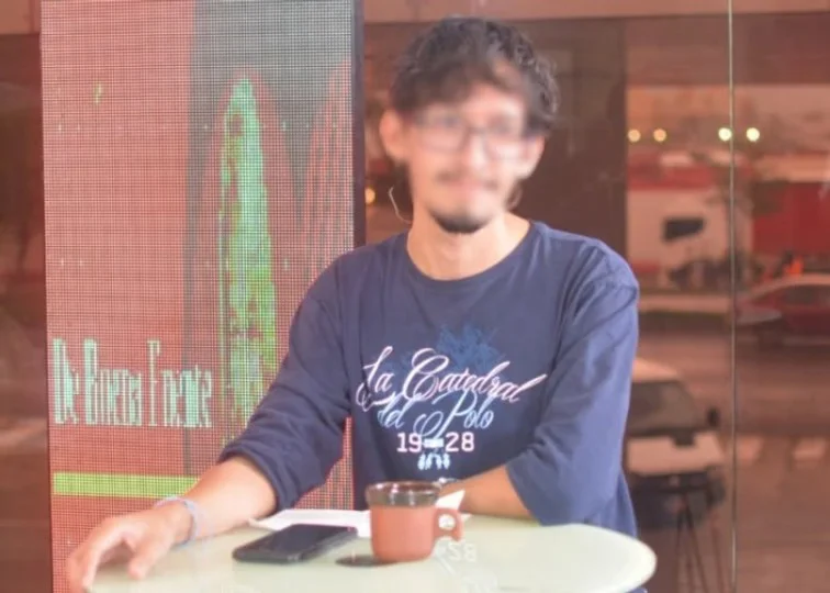 Se conoció la identidad de uno de los estudiantes señalados de crear imágenes íntimas con IA