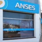 El Gobierno confirmĂł el aumento de jubilaciones: a cuánto llegará el haber mĂnimo en junio