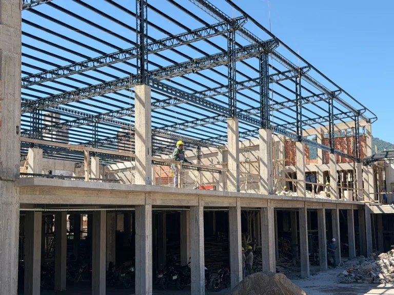 La 1ra etapa de renovación del mercado San Miguel tiene un 55 % de avance
