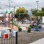 Vecinos de Villa Estela ya disfrutan de la renovada plaza Independencia