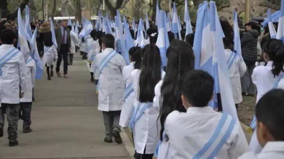 Día de la Bandera: estudiantes salteños realizarán la promesa de fidelidad en la Plaza 9 de Julio