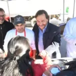 El gobernador Sáenz acompañó a vecinos y productores en la Feria de la Carne y anunció que se trabajará para replicarla en la provincia