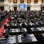 La oposiciĂłn no logrĂł el quĂłrum y fracasĂł la sesiĂłn para impulsar la mociĂłn de censura contra el jefe de Gabinete