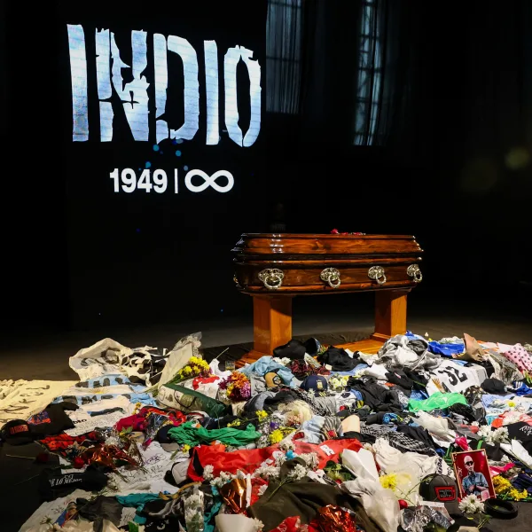 «Las despedidas son esos dolores dulces» | Después de 18 horas, finalizó la despedida del Indio Solari en Avellaneda