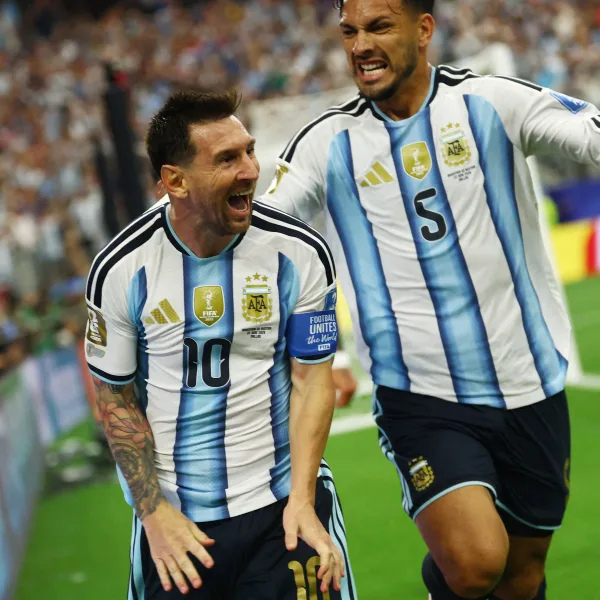 Con doblete de Messi, la Selección Argentina le ganó 2-0 a Austria y se clasificó a los 16avos de final del Mundial 2026