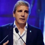 Caputo aseguró que Milei ganará «por paliza» en 2027 y lanzó una chicana contra Kicillof
