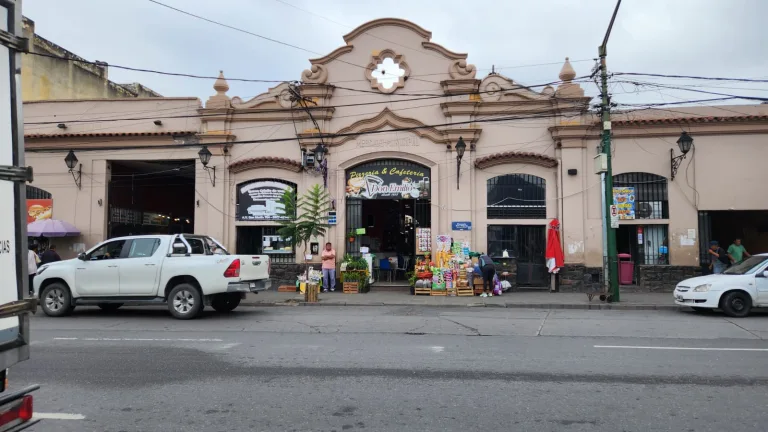 Por el partido de la Selección, el mercado San Miguel y sus anexos atenderán de corrido