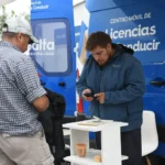 Móvil de licencias de conducir en el Centro vecinal de Villa Palacios
