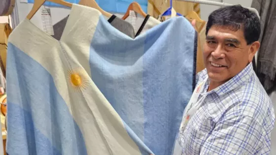 Un poncho salteño viajará a Japón tras una destacada participación en la Fiesta Nacional e Internacional del Poncho