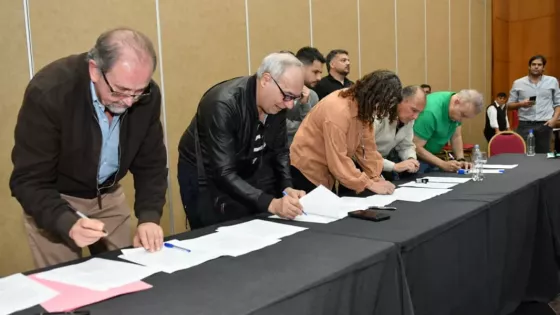 Provincia y gremios estatales firmaron acuerdo salarial
