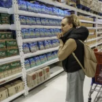 La inflaciĂłn de junio fue del 1,9% y acumulĂł 33,5% en los Ăşltimos doce meses