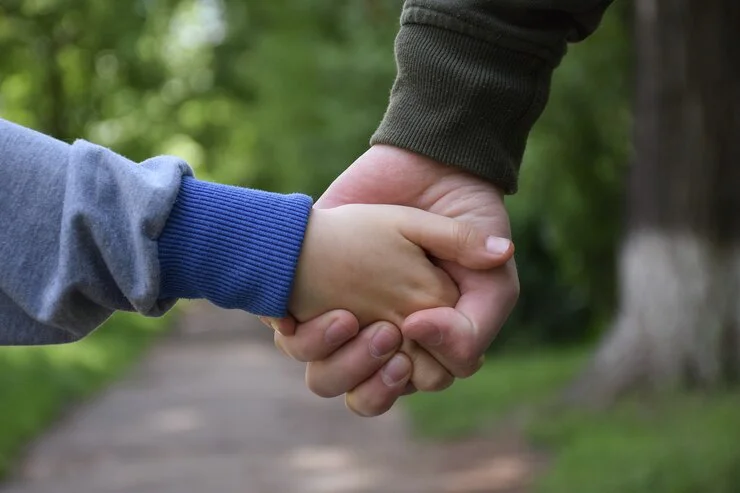 Un niño de de 12 años sueña con una familia que lo adopte