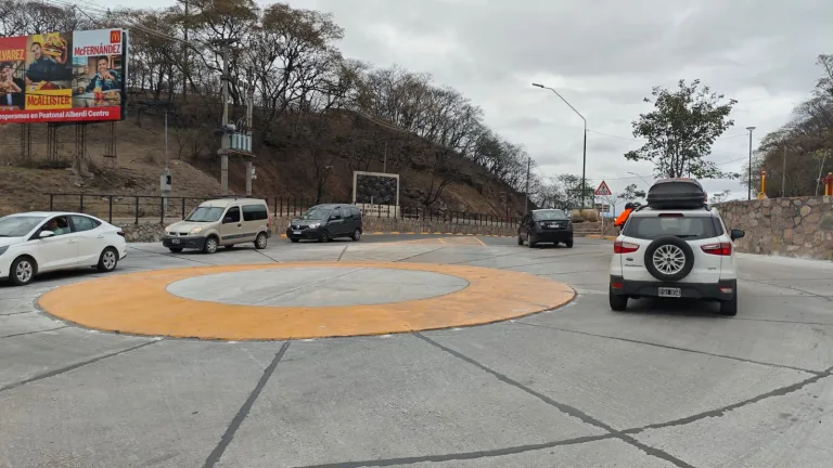 El municipio destacó el diseño técnico de la nueva rotonda de acceso al cerro San Bernardo