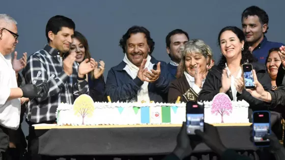 Sáenz acompañó al pueblo de Orán en los festejos por los 232 años de su fundación y fiestas patronales