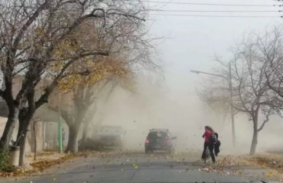 El viento Zonda pone bajo alerta a Salta