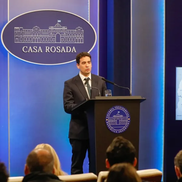 El Gobierno afirma que «Milei no tiene relación con Cerimedo desde 2023»