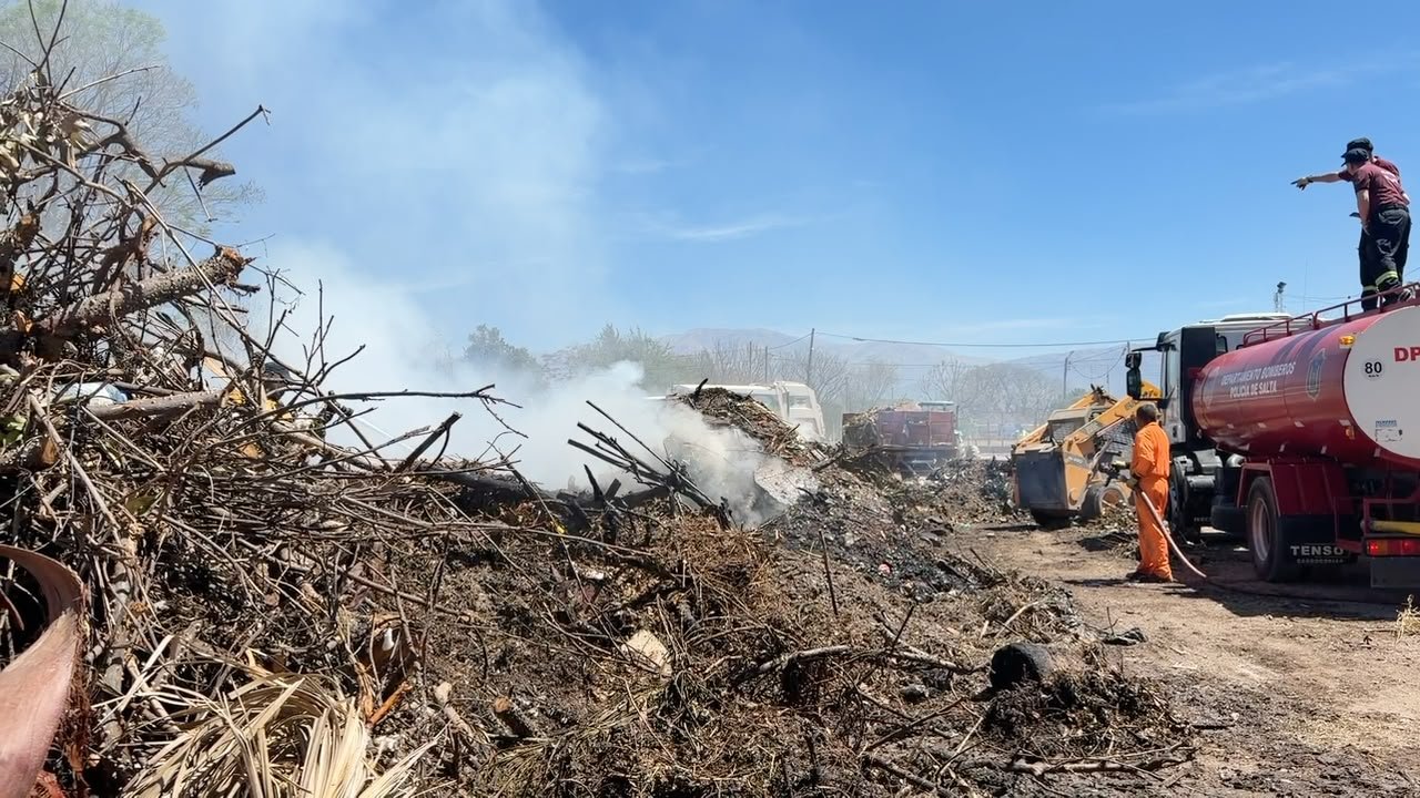 RÔpida intervención permitió controlar un principio de incendio en el canchón municipal