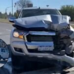 Impactante choque en la Av. Bolivia: uno esperaba el semáforo en rojo y el otro lo chocó por detrás