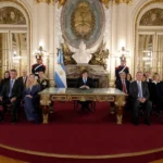 Milei anunció sanciones a petroleras que operen en Malvinas y una nueva base naval en Tierra del Fuego