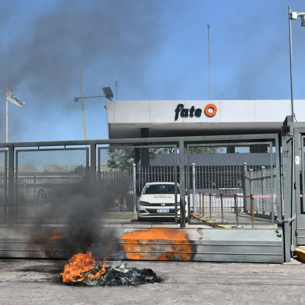 Despidos en Fate: la Justicia ordenó desalojar a los trabajadores del predio tras siete meses de toma