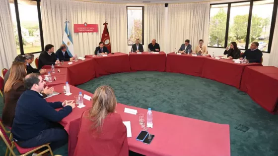 En reunión de Gabinete se confirmó fechas de pago de sueldos y aguinaldo y la presentación del Presupuesto 2027