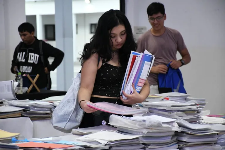 Estudiantes universitarios y terciarios podrƔn acceder gratis a libros para sus carreras